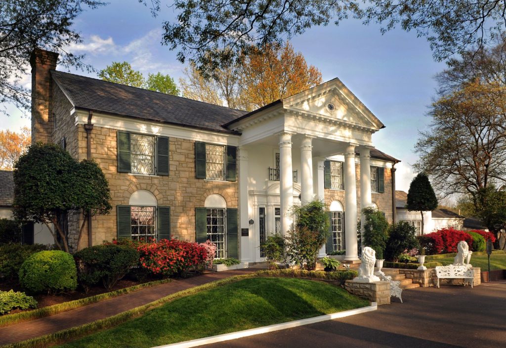 Review of Elvis's Graceland in Memphis, Tennessee