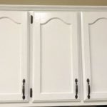 how to paint kitchen cabinets white